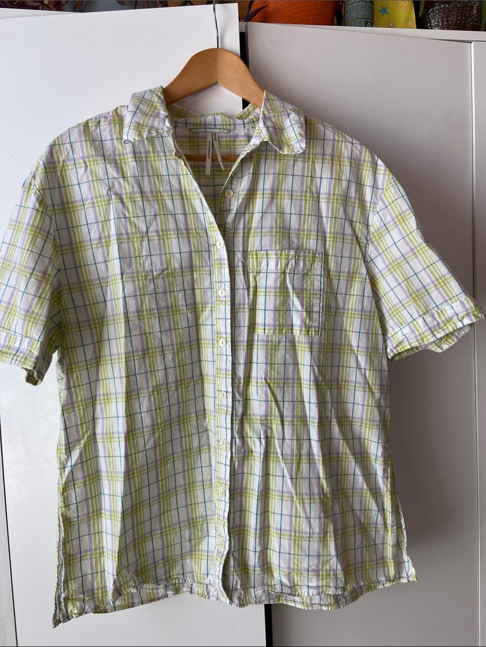 Anthropologie  Short-Sleeve Plaid Button-Down Shirt — Light Green & White